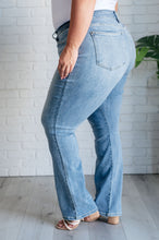 Load image into Gallery viewer, Alana Mid Rise Clean Bootcut Jeans