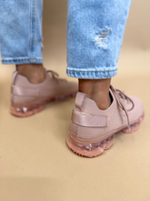 Load image into Gallery viewer, Christina Sneaker in Mauve