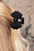 Load image into Gallery viewer, Classic Bow Claw Clip In Matte Black