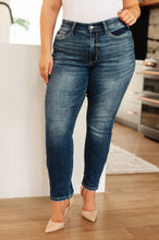 Load image into Gallery viewer, London Midrise Cuffed Boyfriend Jeans