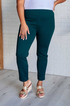 Load image into Gallery viewer, Magic Ankle Crop Skinny Pants in Hunter Green