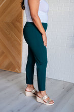 Load image into Gallery viewer, Magic Ankle Crop Skinny Pants in Hunter Green