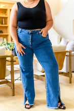 Load image into Gallery viewer, Caitlin High Rise Split Hem Straight Jeans