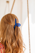 Load image into Gallery viewer, Claw Clip Set of 4 in Royal Blue