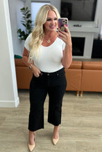 Load image into Gallery viewer, Lizzy High Rise Control Top Wide Leg Crop Jeans in Black