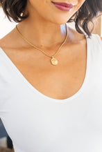 Load image into Gallery viewer, Simple Sunflower Pendent Necklace